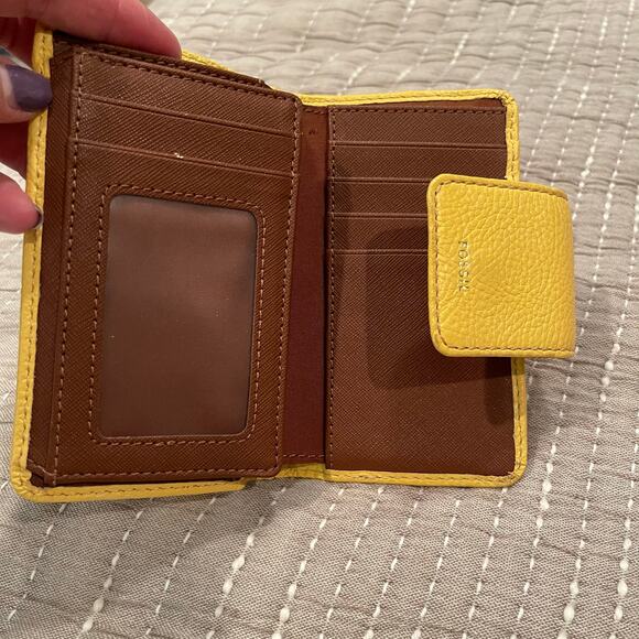 Fossil Sydney Tab Genuine Leather Wallet - Picture 4 of 7
